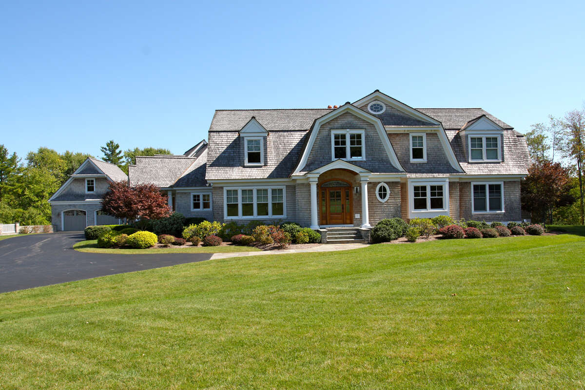 House of the Week Luxurious in Niskayuna