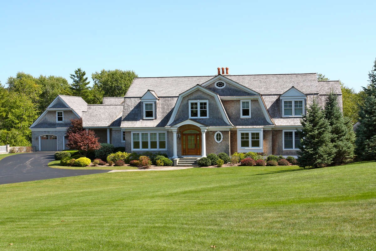 House of the Week Luxurious in Niskayuna