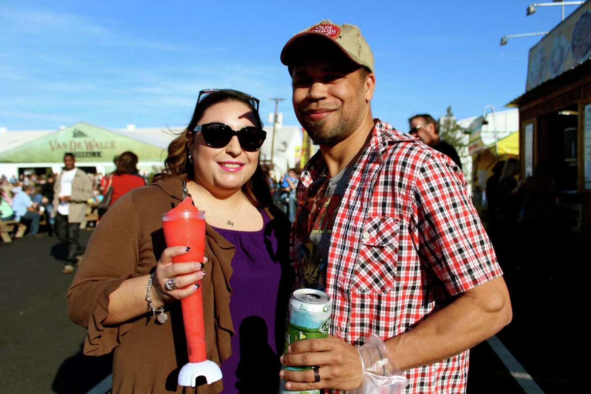 San Antonians enjoyed a Sunday of shopping, carnival and petting zoo at the rodeo.