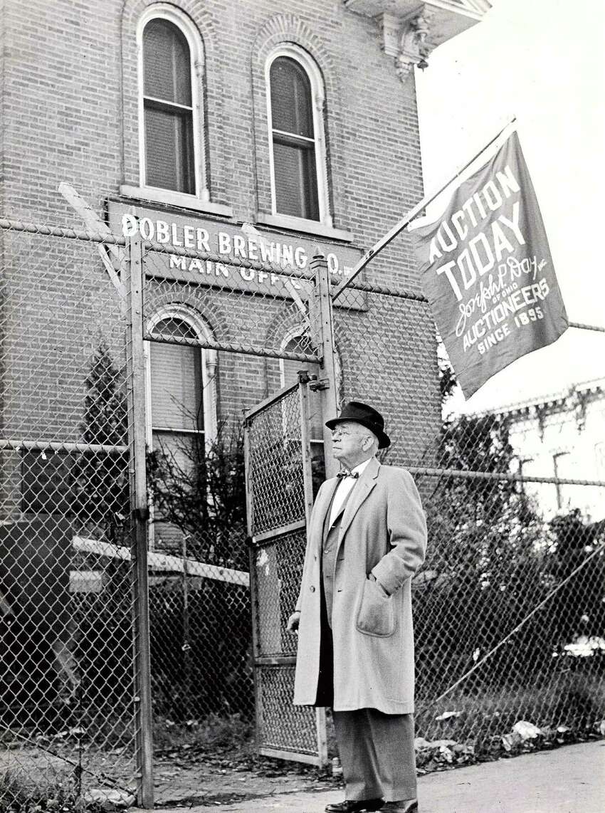 Albany historique: vente aux enchères publiques de la brasserie Dobler, 1959.