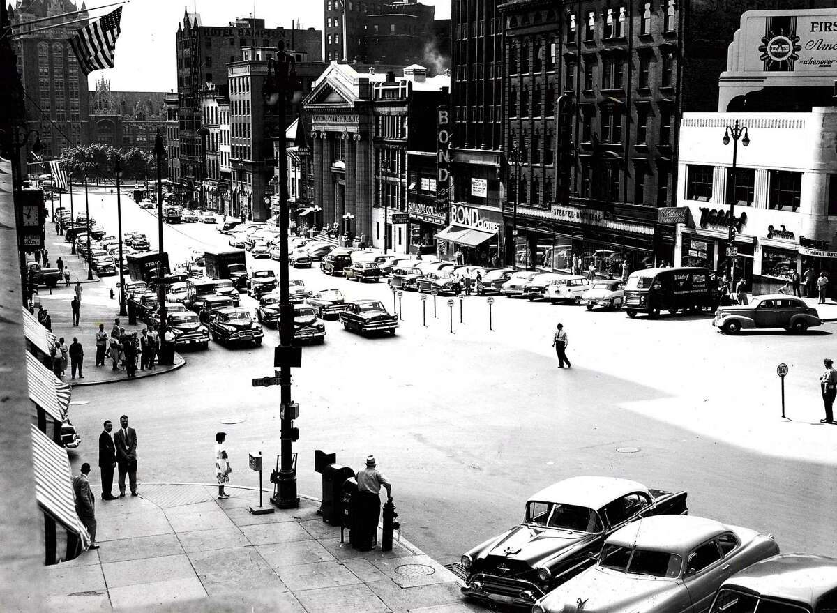 Walls, Malls & Sprawl