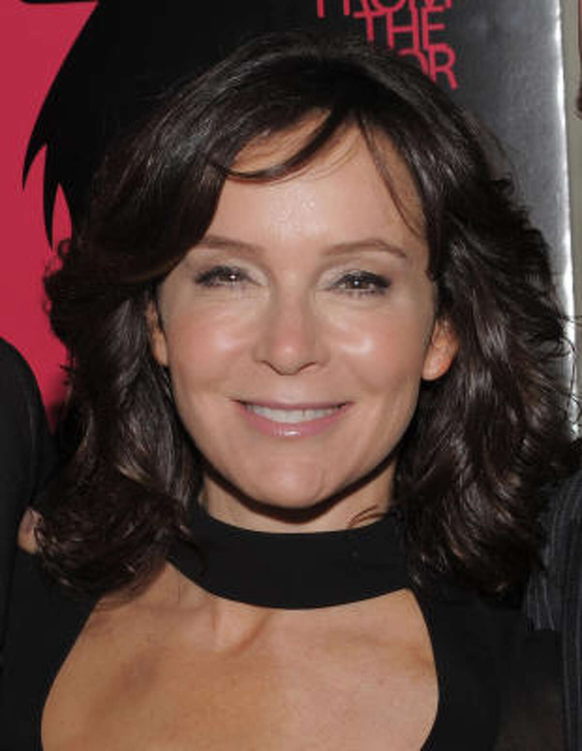 Plastic surgery procedures that are growing and falling in favor