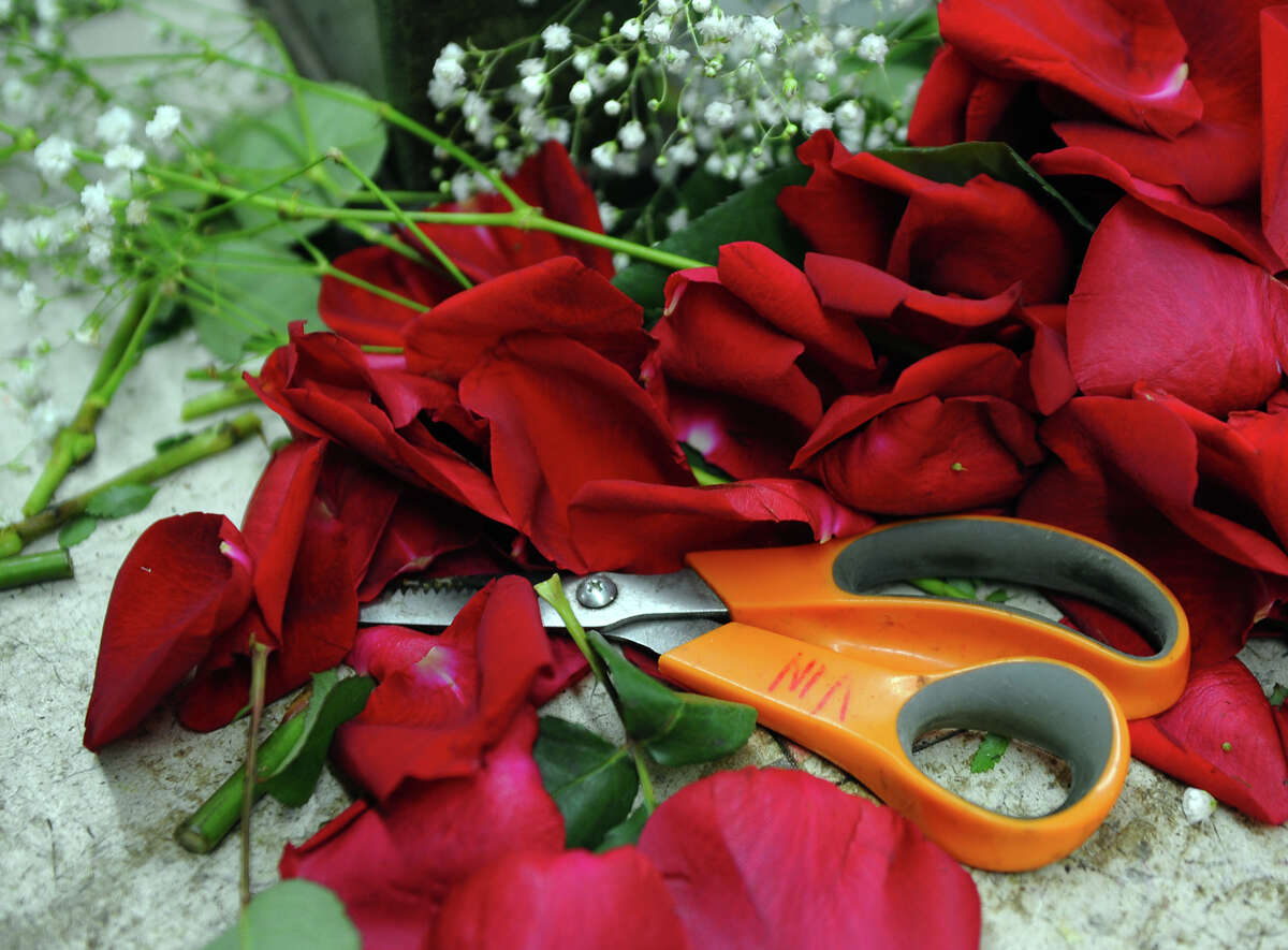 Stamford florists Valentines flowers will arrive, maybe late