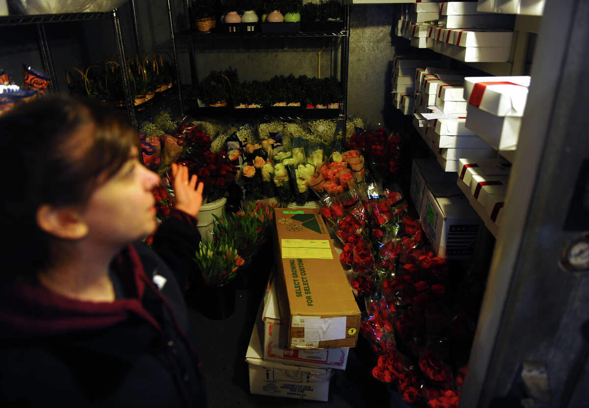 Stamford florists Valentines flowers will arrive, maybe late
