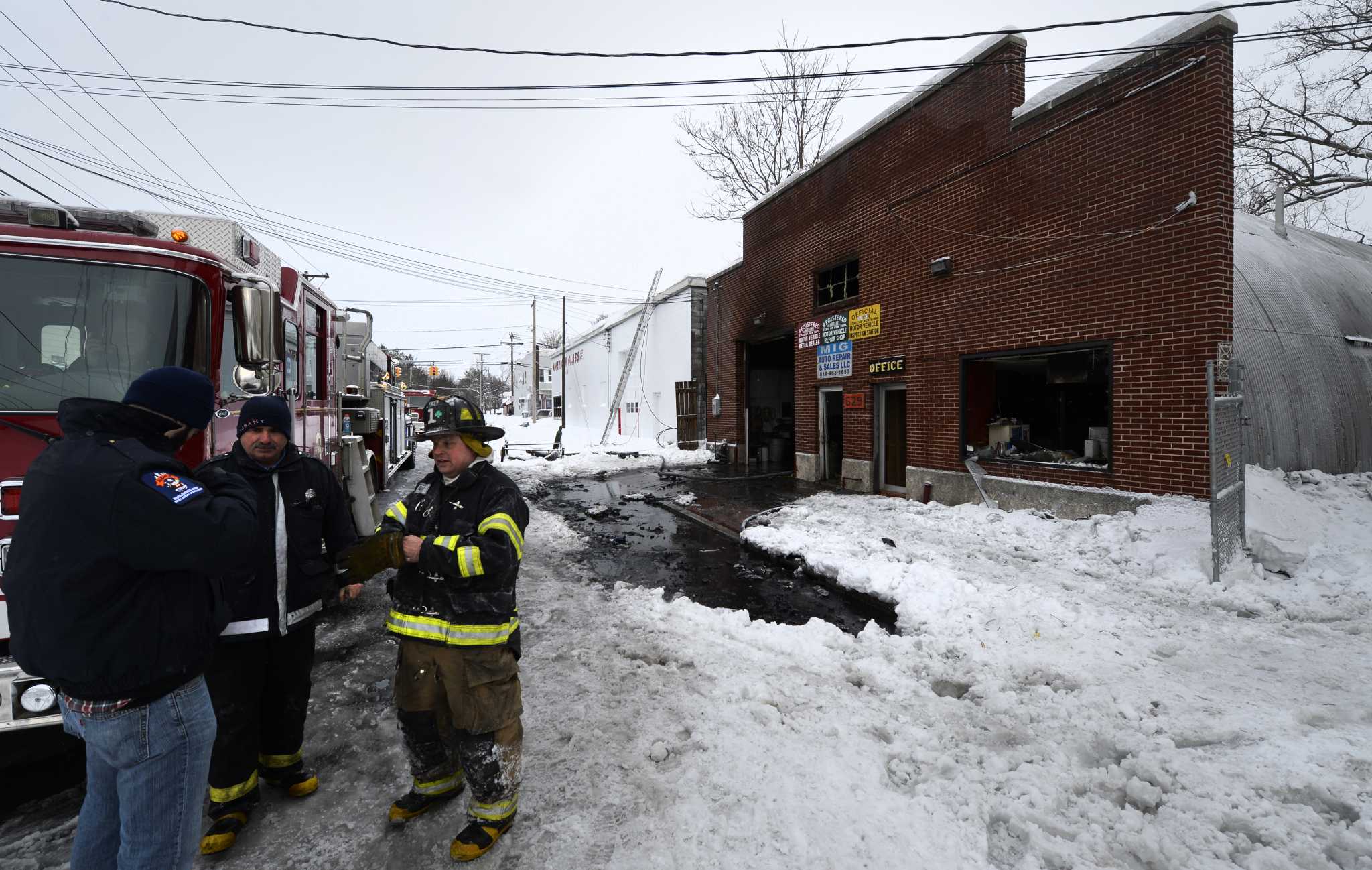Blaze damages Albany auto shop