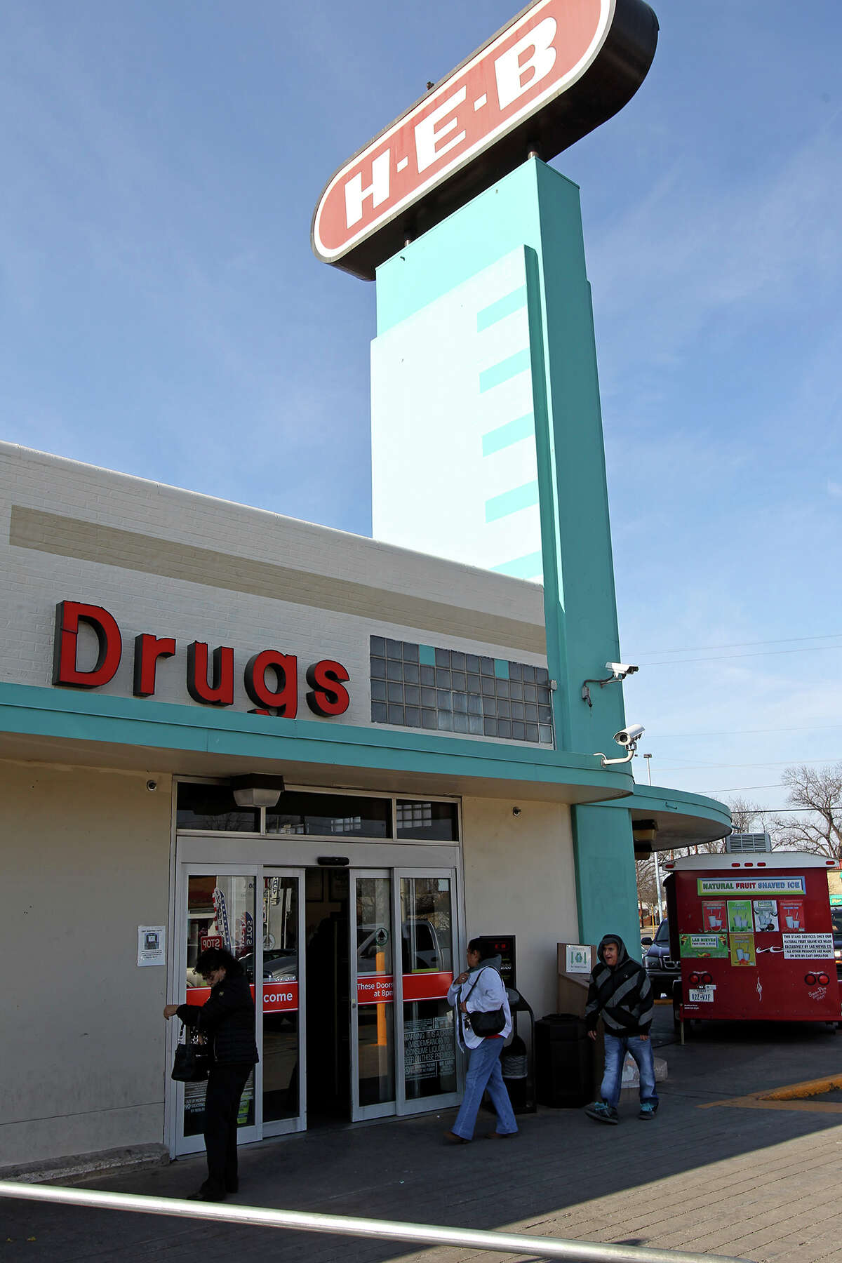 h-e-b-s-plan-for-nogalitos-store-moves-ahead