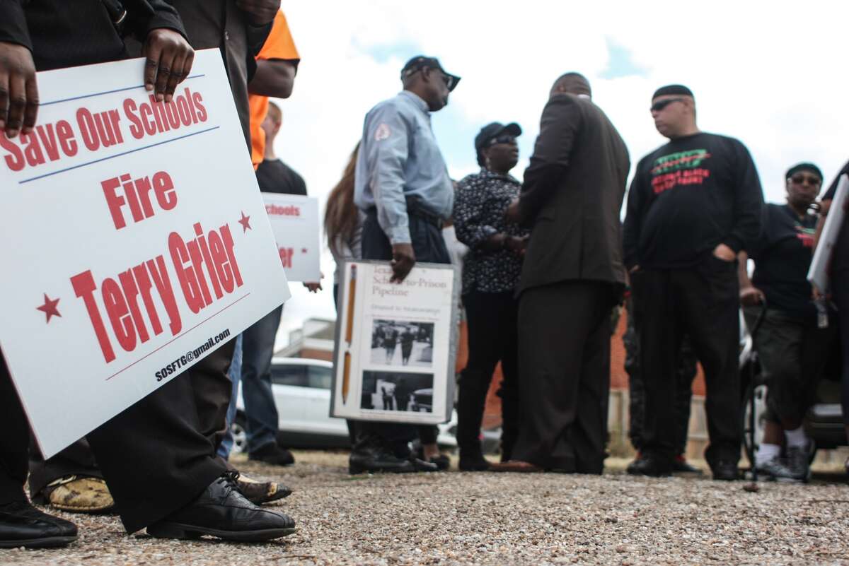 School closure protest outside HISD chief's home draws two dozen