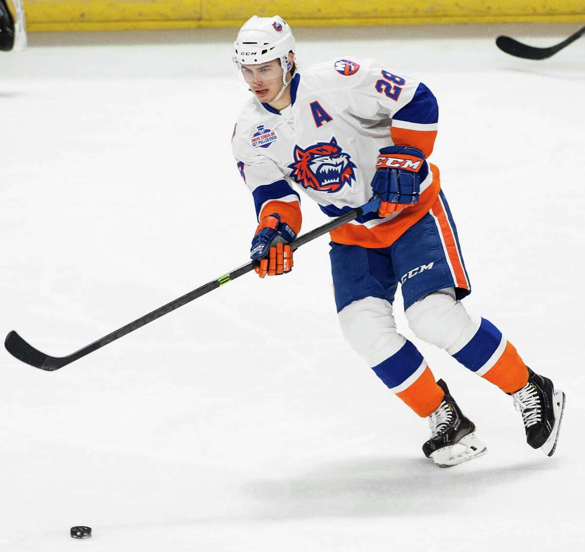 Nilsson, Sound Tigers hold off Devils