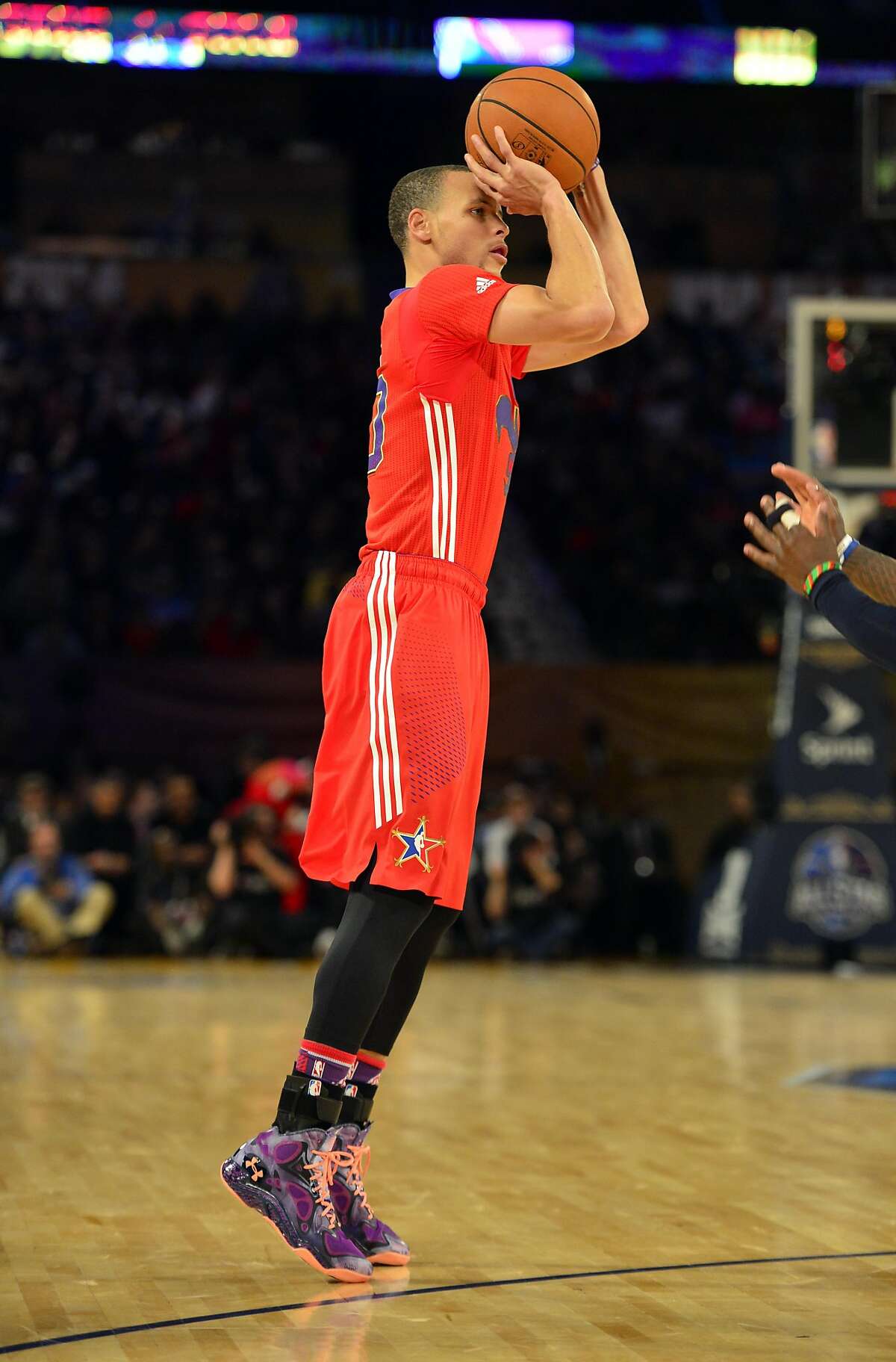 Feb 16, 2014; New Orleans, LA, USA; Western Conference guard Stephen Curry (30) of the Golden State Warriors shoots the ball during the 2014 NBA All-Star Game at the Smoothie King Center. Mandatory Credit: Bob Donnan-USA TODAY Sports