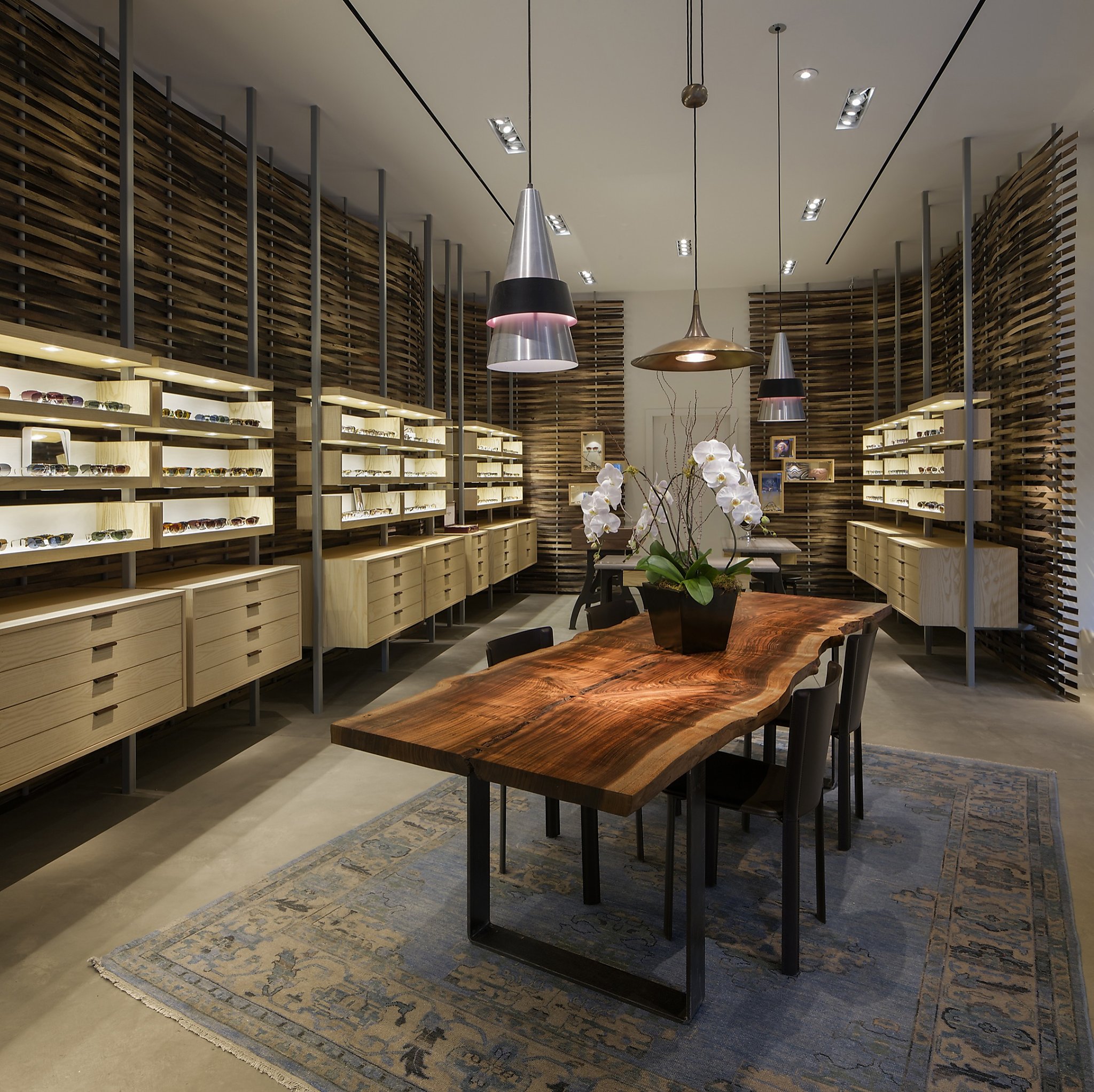 New boutique: Oliver Peoples