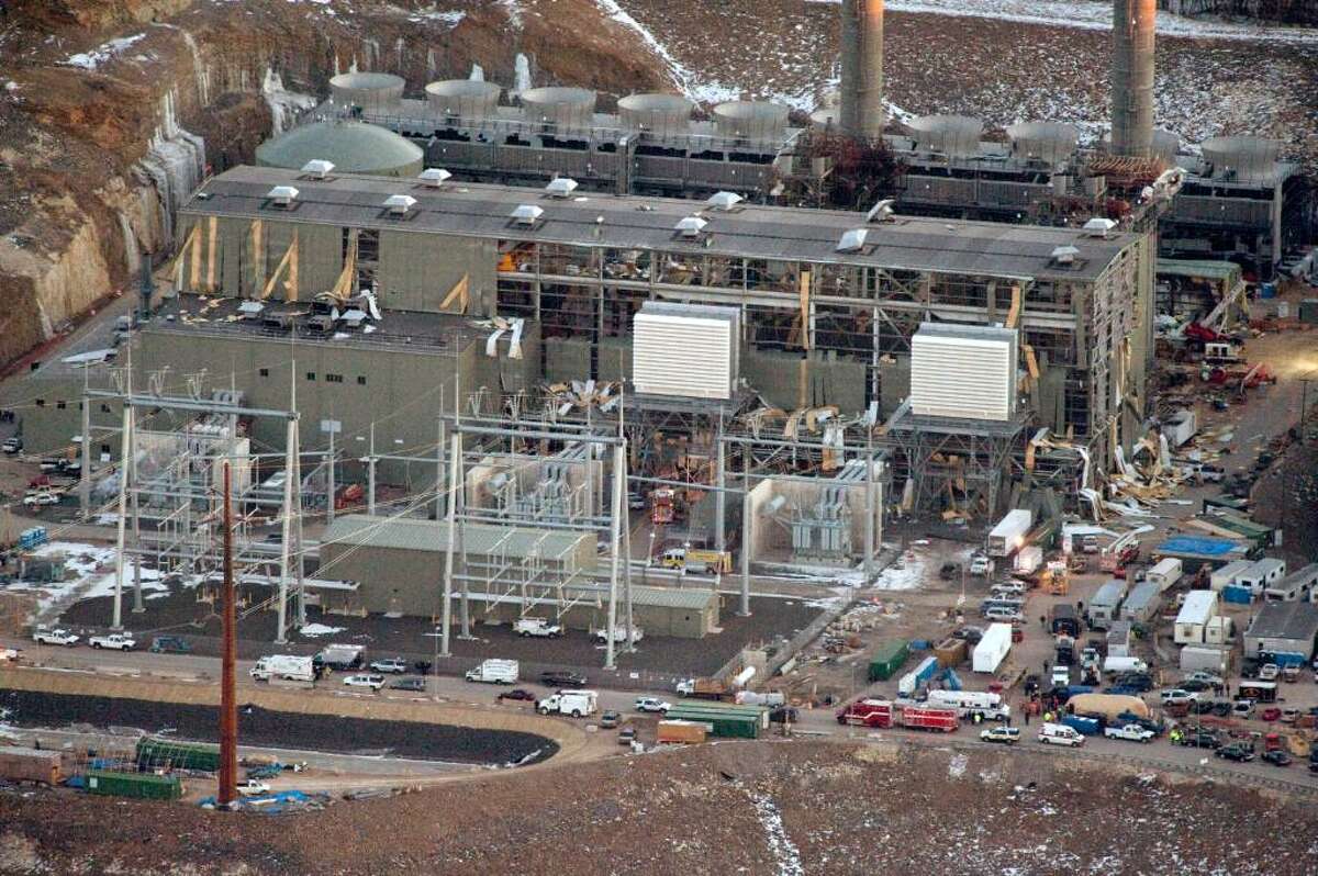 At least 5 dead in power plant explosion