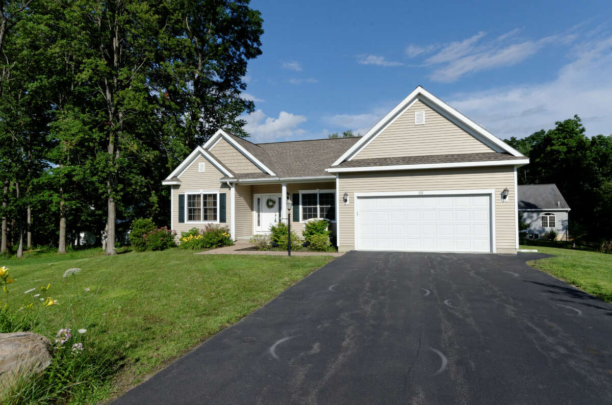 House of the Week Ranch in Niskayuna
