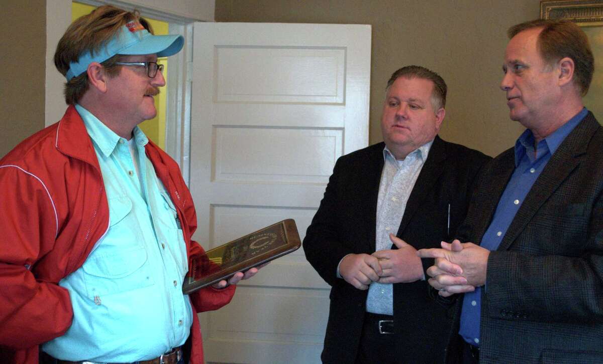 Silsbee lauds top citizen and business