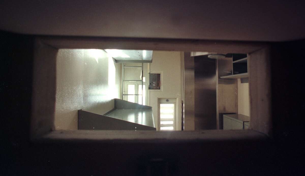 Editorial Follow the law, DOCCS