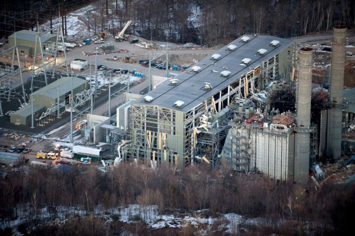 At least 5 dead in power plant explosion