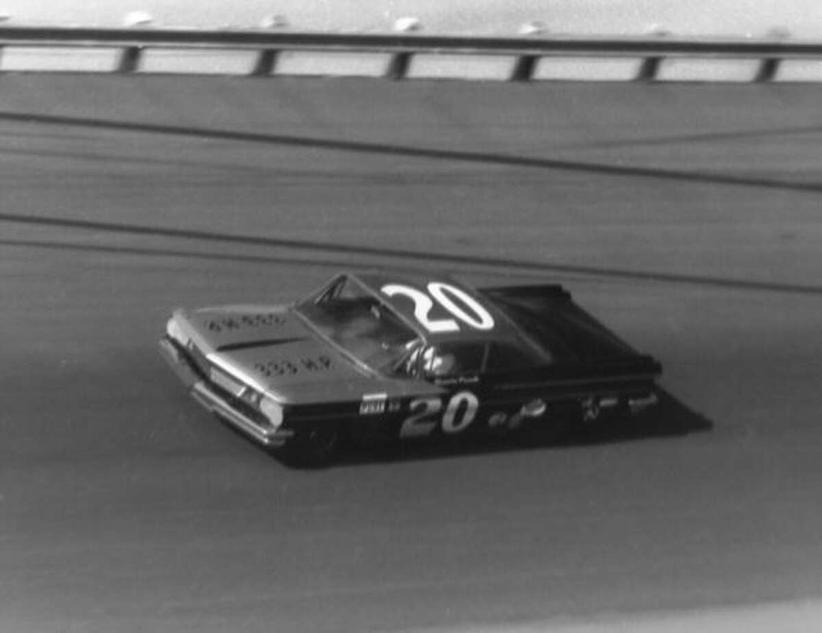 1961: Marvin Panch Driving a PontiacStarting position: 4