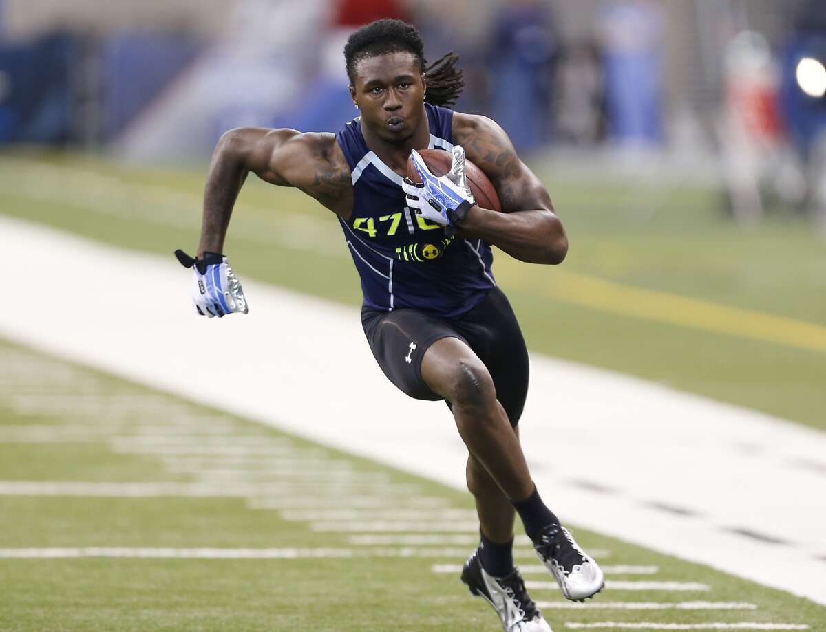 At combine, wide receivers catch attention of 49ers, Raiders