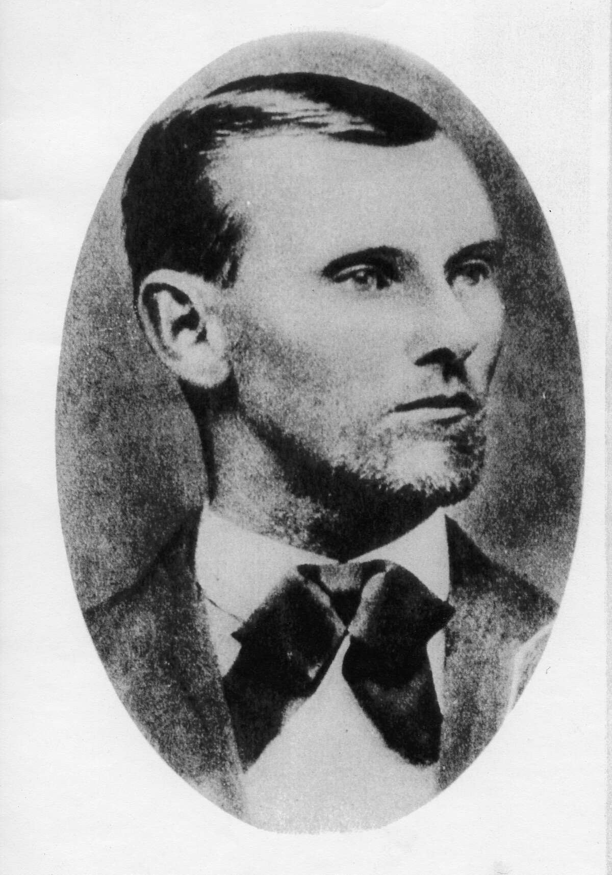 Lost photo of Jesse James, assassin Robert Ford is found, authenticated
