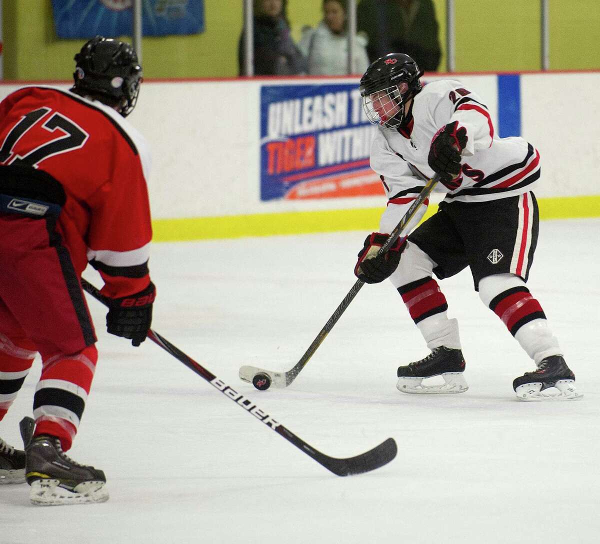 Darien, NC boys hockey set to battle again