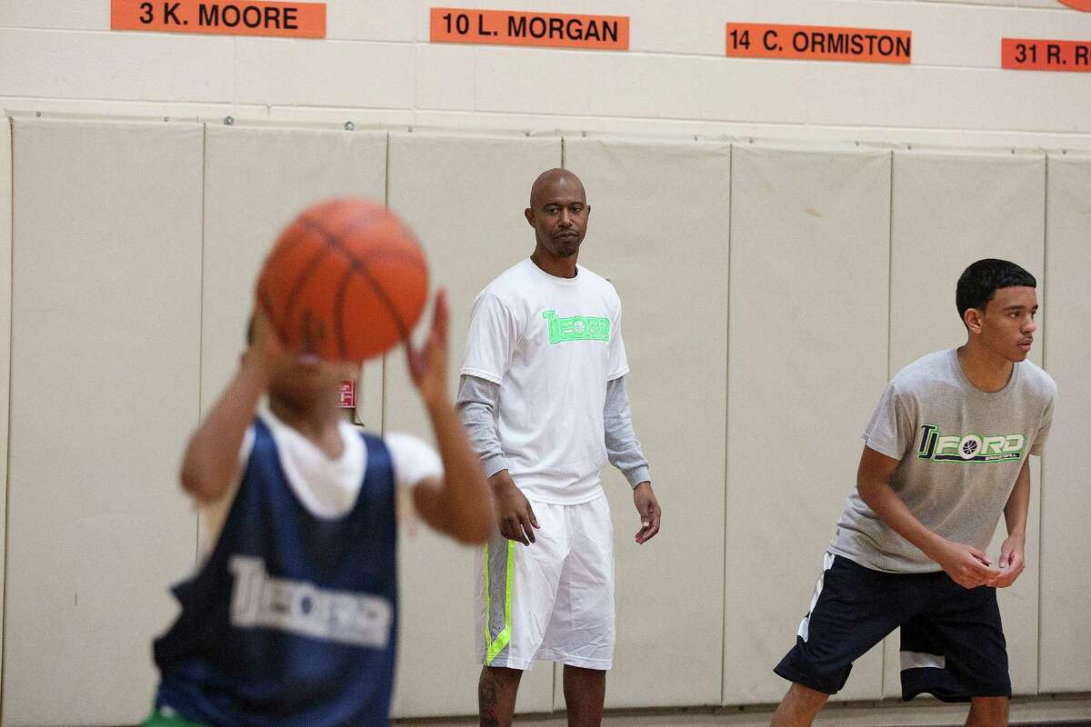 A former Willowridge star, Ford takes on students of any age at his basketball academy.