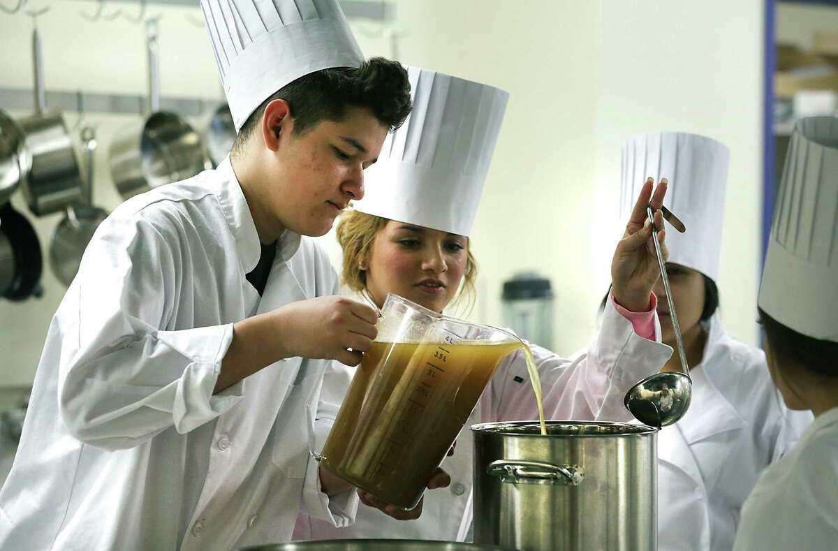 S.A. high school cooking programs stir up something to learn from