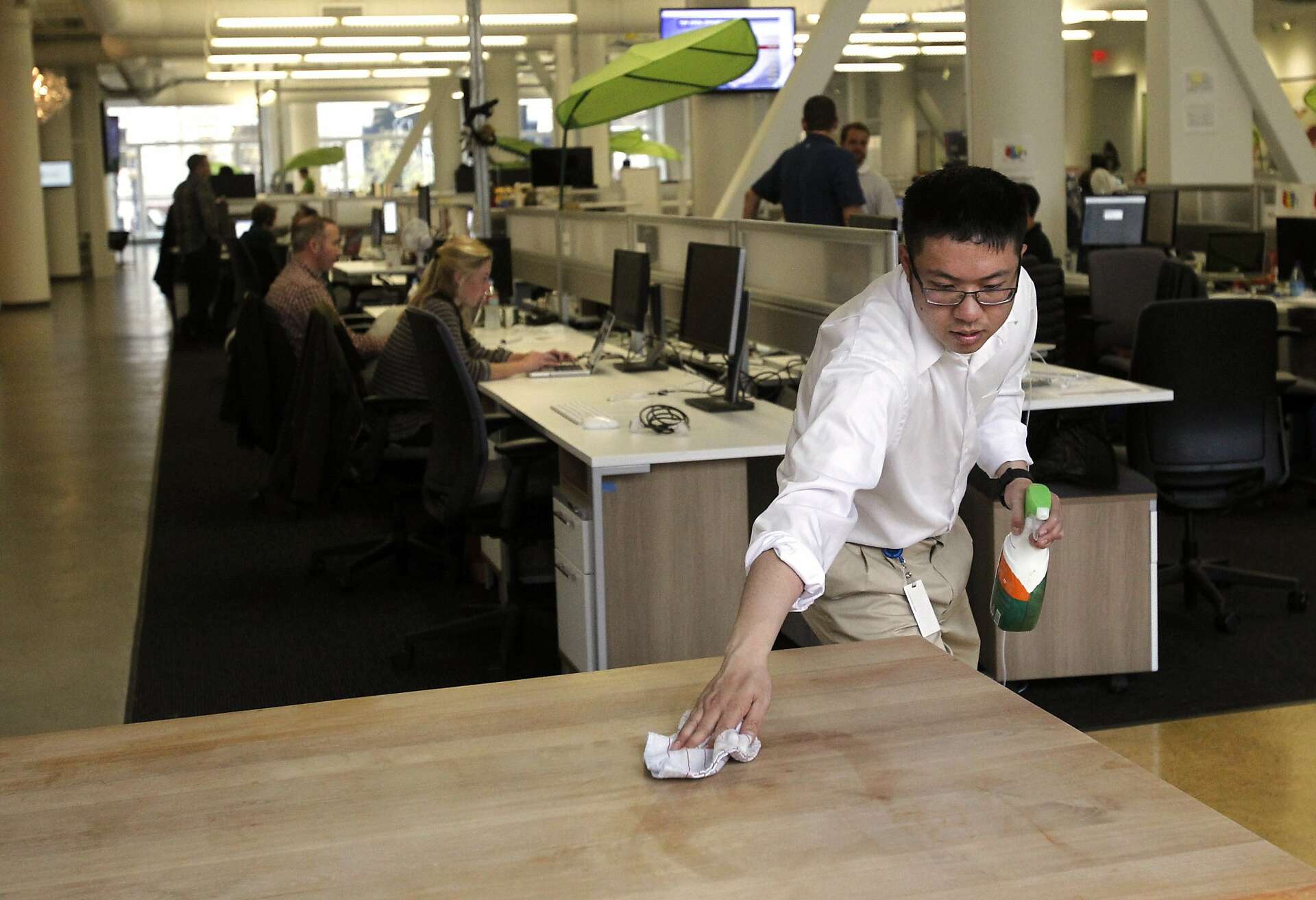 office worker 1920x0.jpg