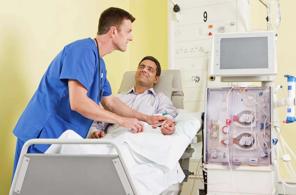 Hiring a veterinarian proves difficult in rural areas