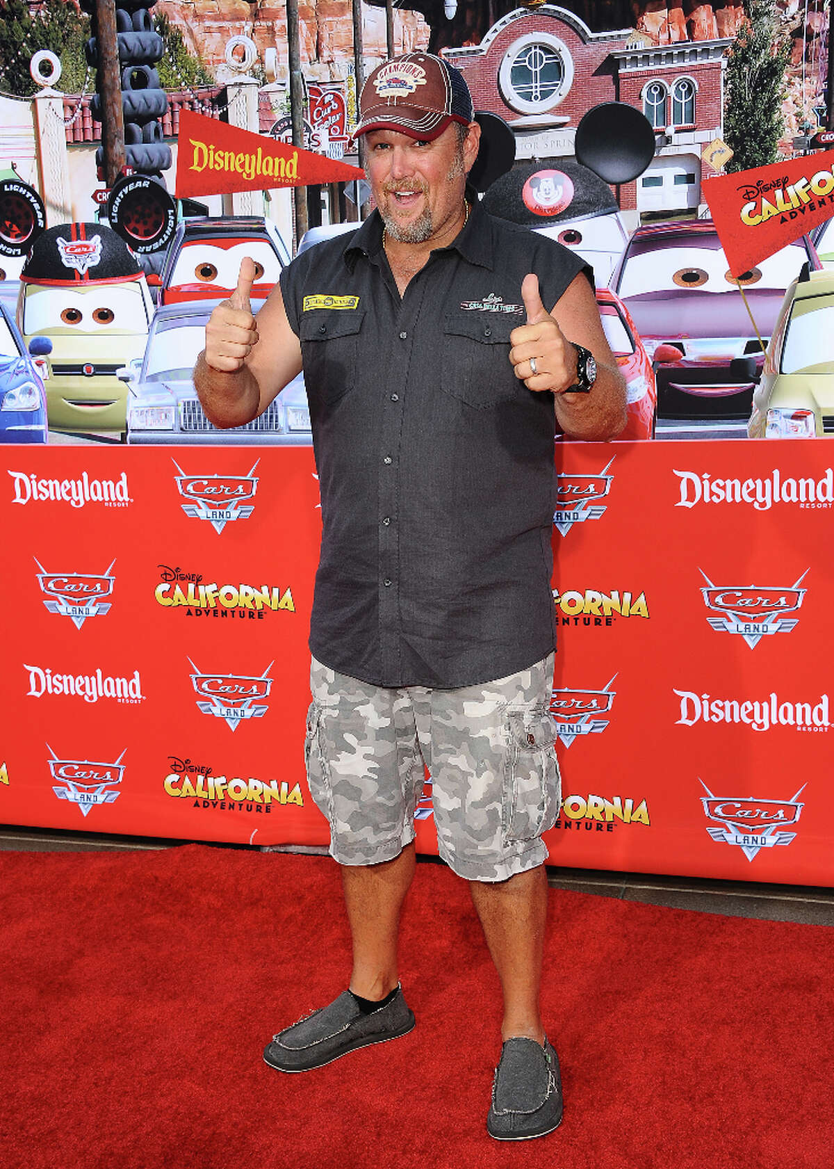 Larry the Cable Guy sues Mississippi gas station for using