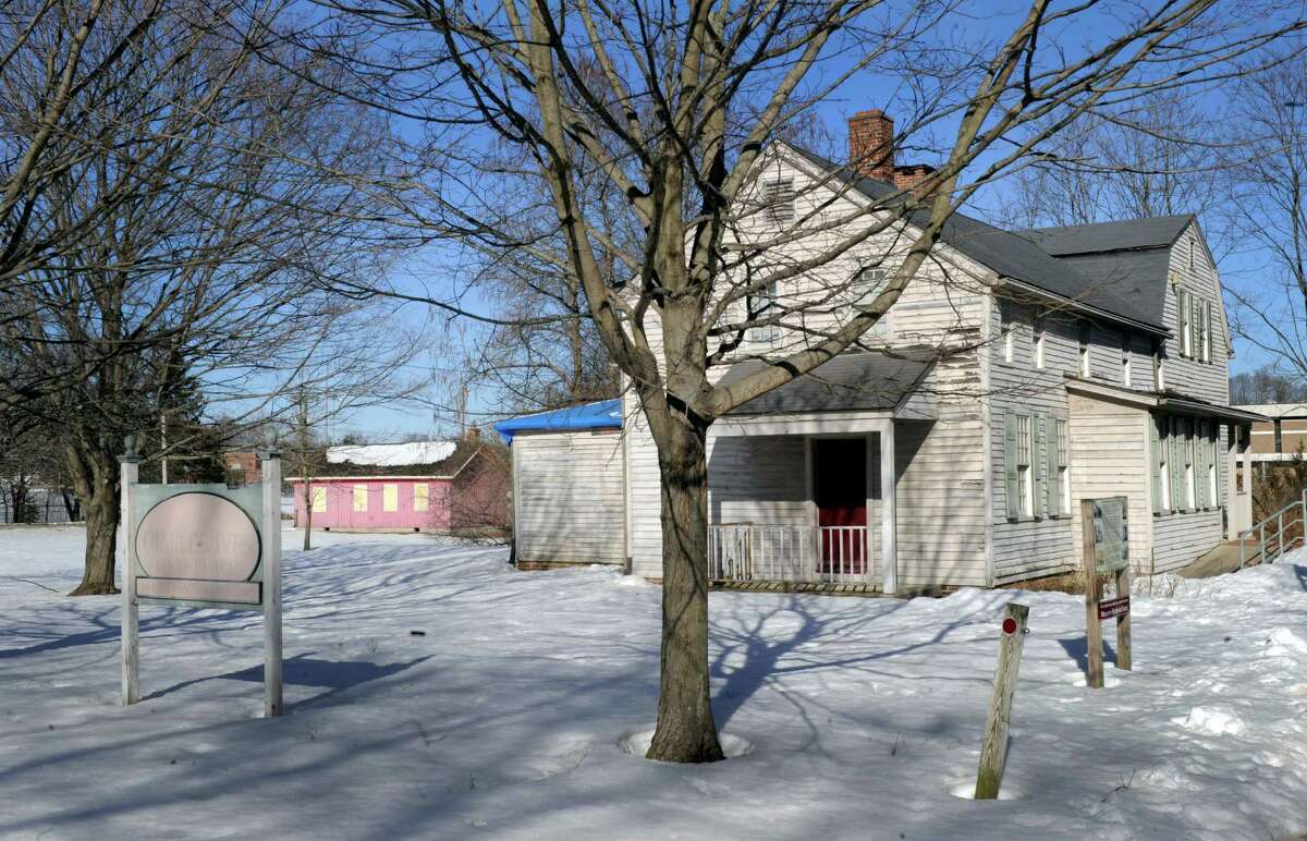 Ives' West Redding studio is recreated piece by piece