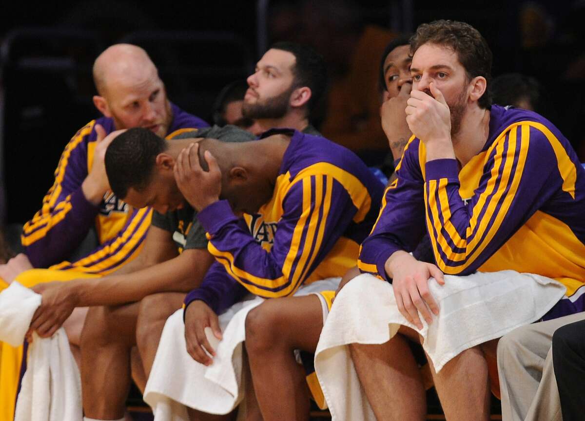 Pau was at the Lakers practice facility today : r/lakers