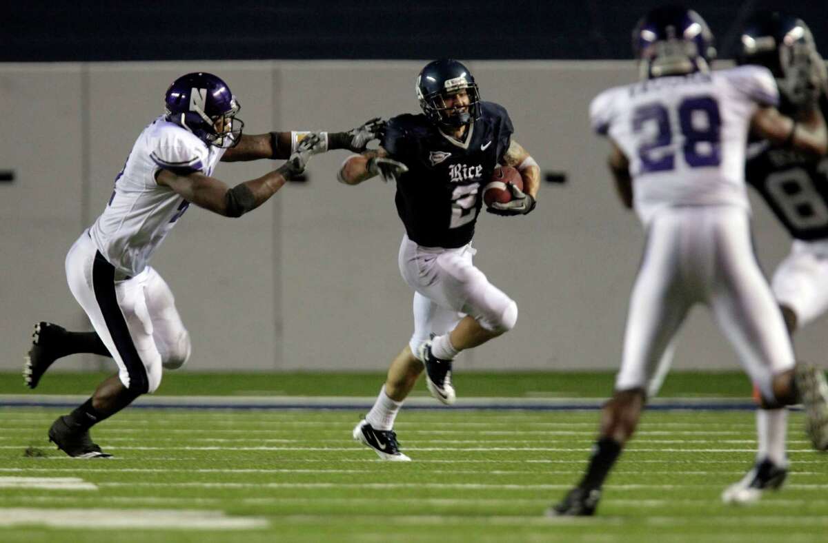 Patriots release exRice running back Sam McGuffie