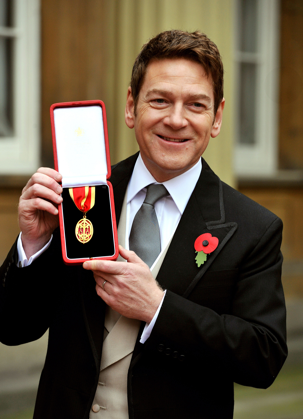 23 celebrities who have been knighted