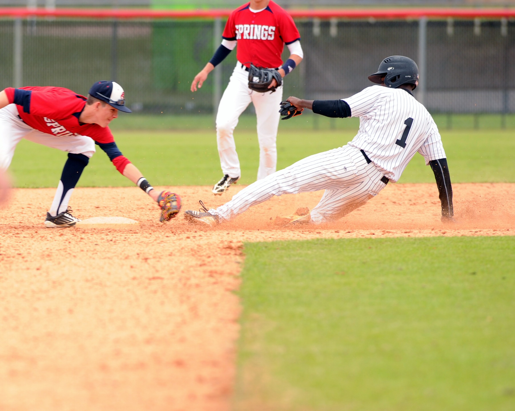 Langham Creek HS Baseball Coach Armando Sedeño inducted into area hall of  honor