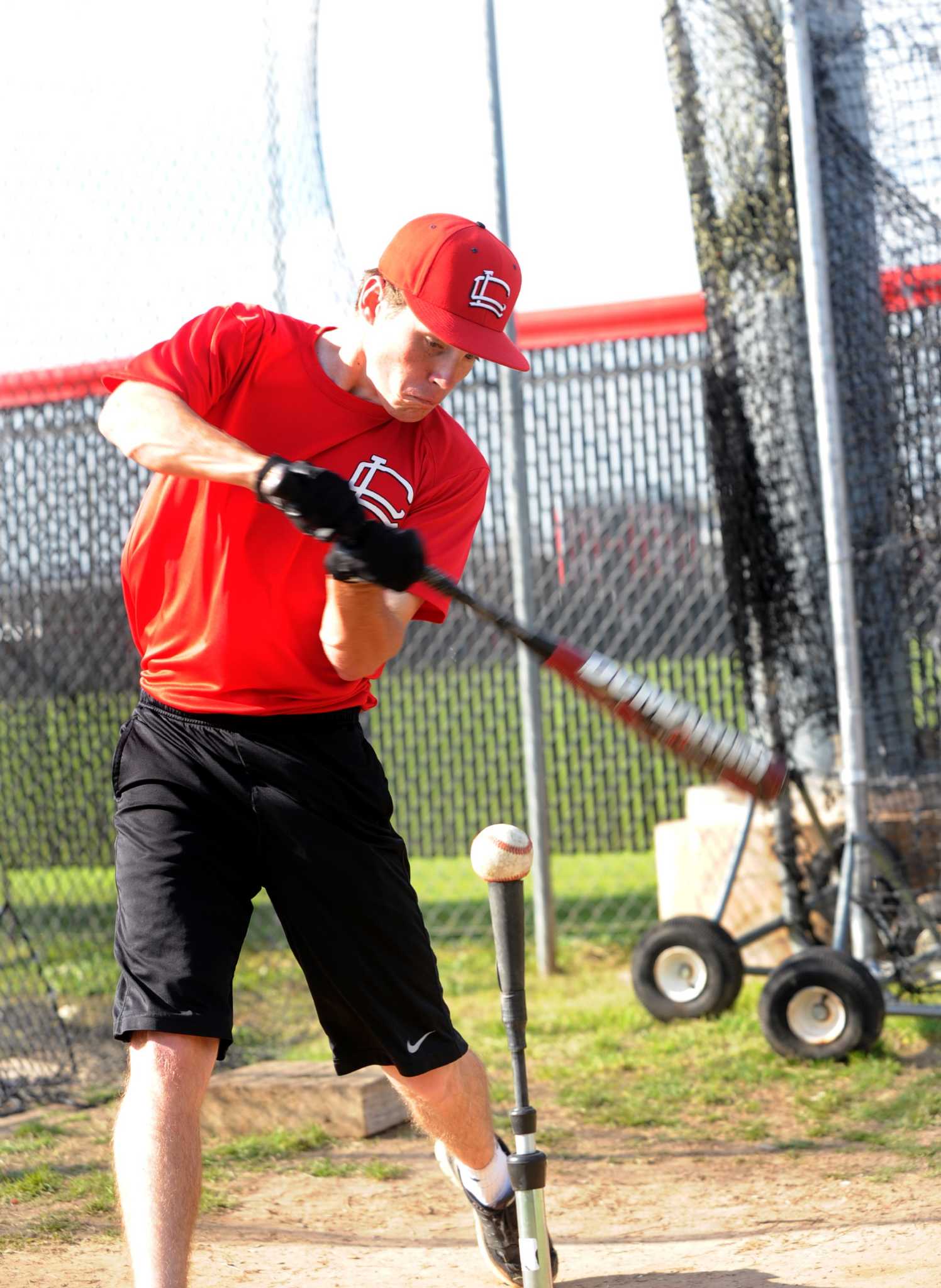 Langham Creek HS Baseball Coach Armando Sedeño inducted into area hall of  honor