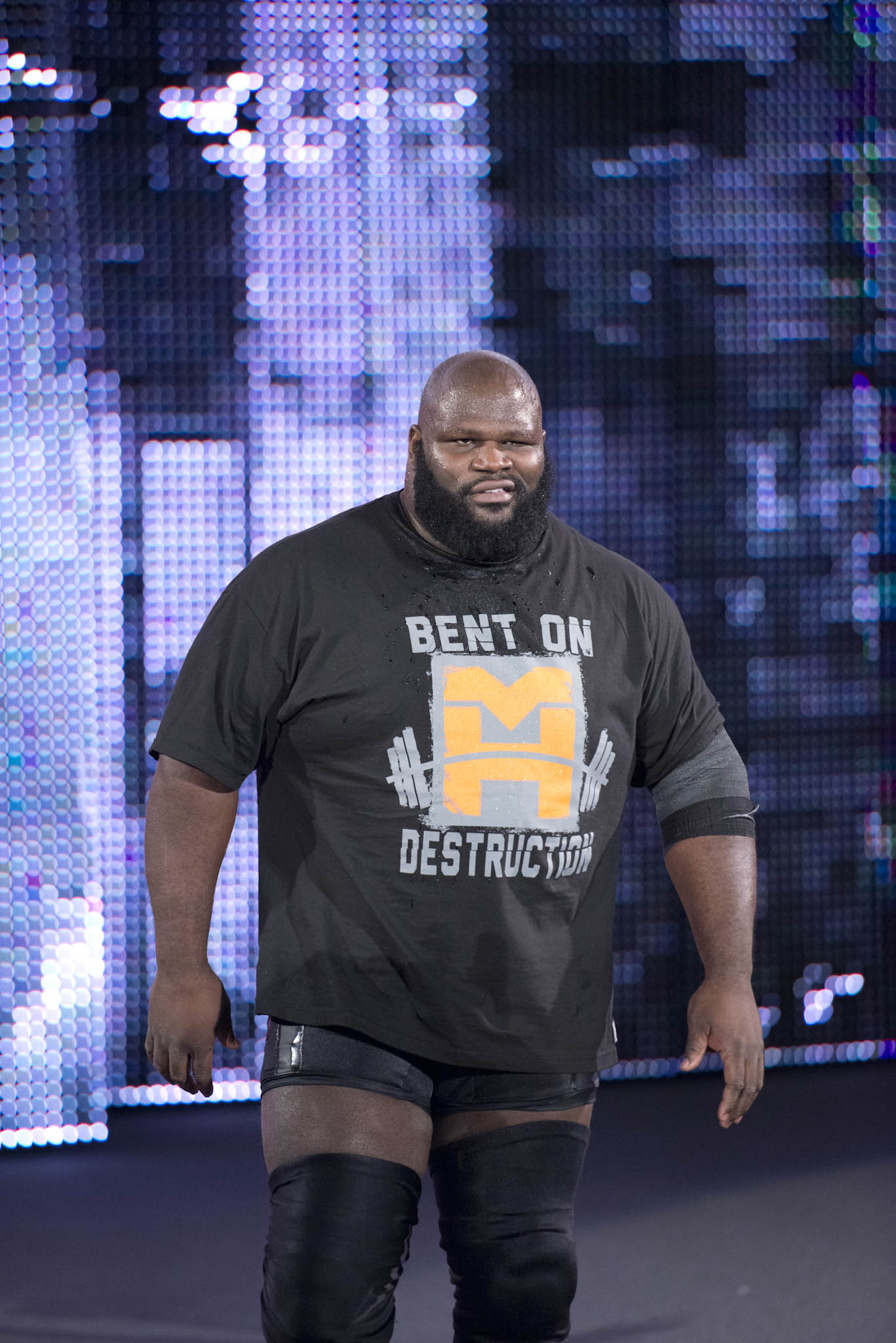 Mark Henry, WWE Superstars, slamming into Bridgeport on 'Road to