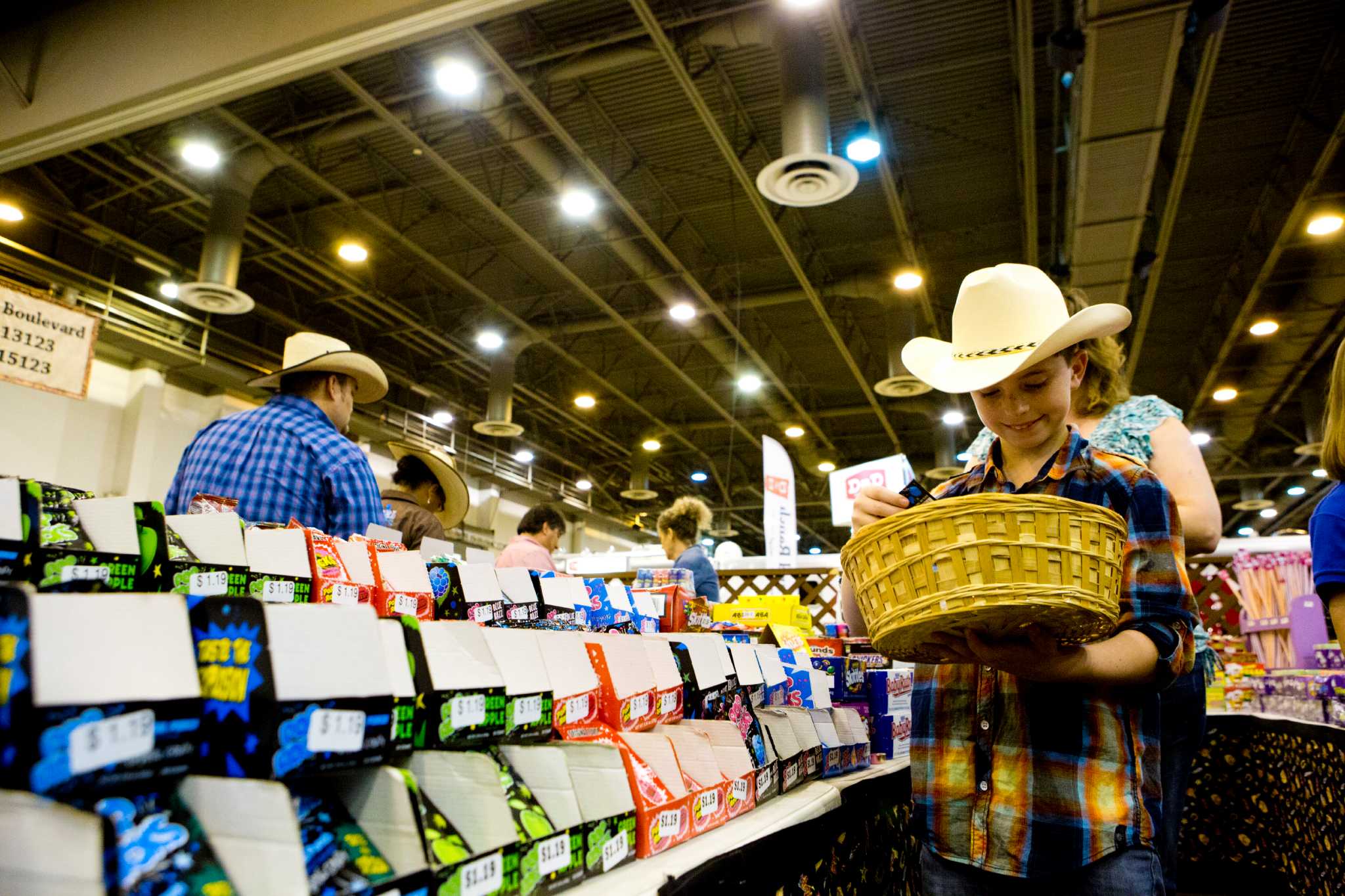 What to shop for at the Houston Rodeo, from $700 cowboy hats to antler  chandeliers