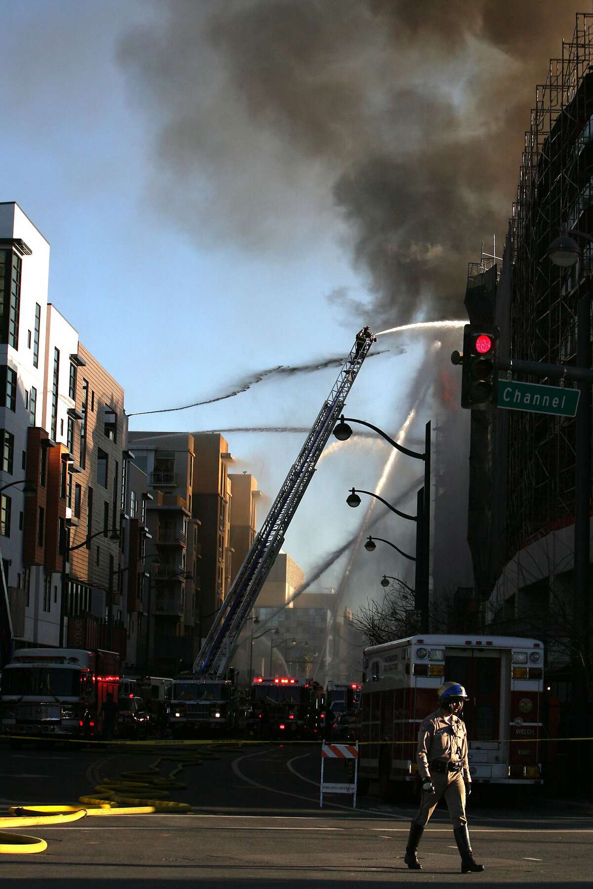 Huge San Francisco Fire Destroys Six-story Apartment Project