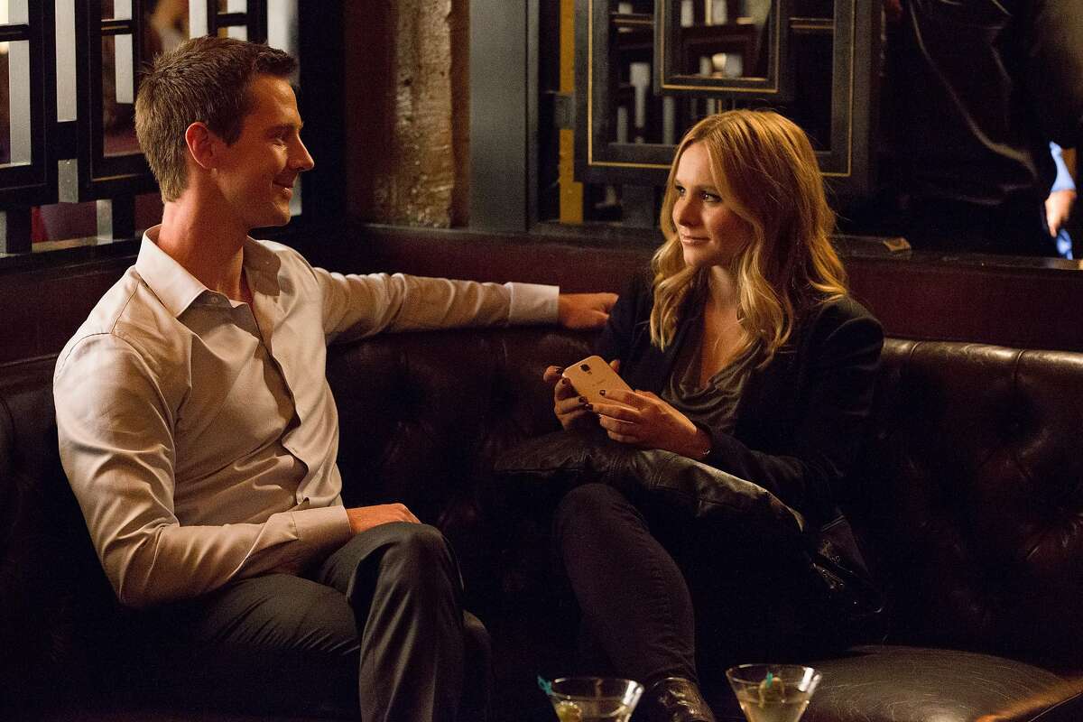 This image released by Warner Bros. Pictures shows Jason Dohring, left, and Kristen Bell in a scene from "Veronica Mars." (AP Photo/Warner Bros. Pictures, Robert Voets)