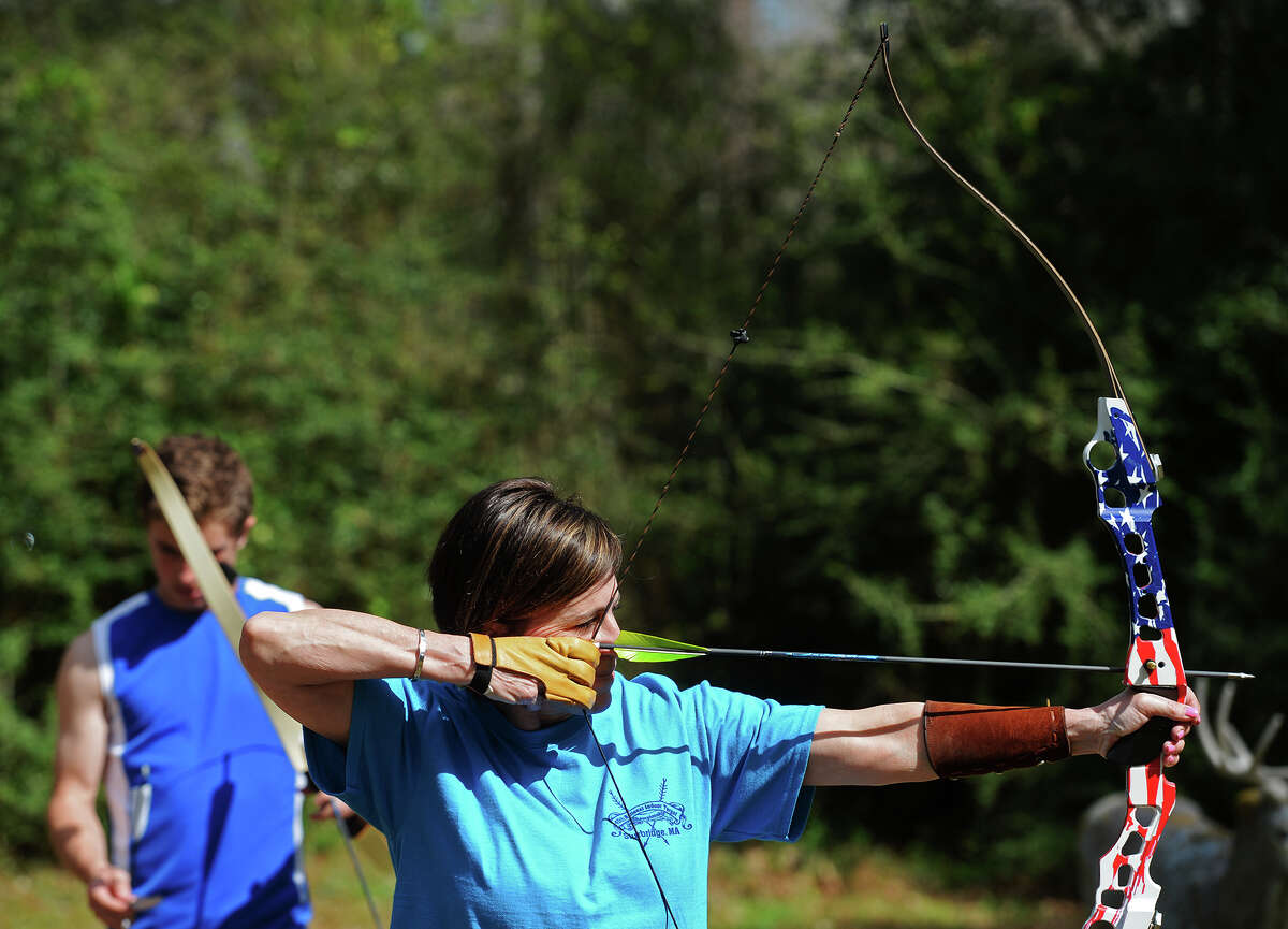 Sour Lake family excels with bows, arrows