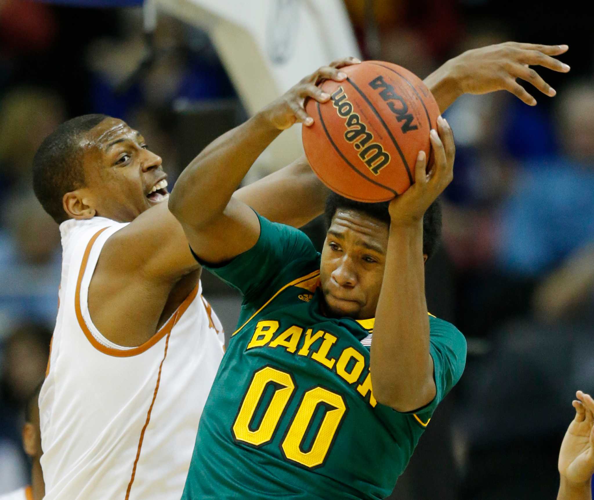 Baylor downs UT, makes Big 12 final