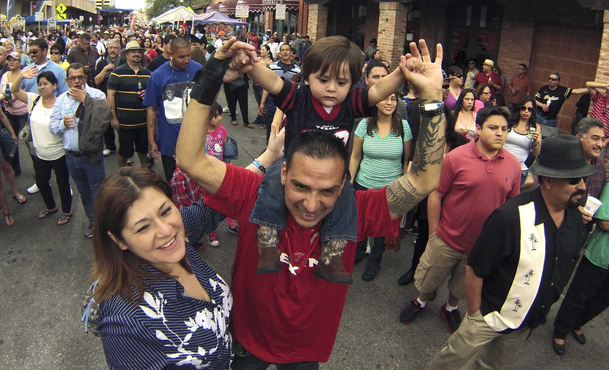 Popular Tejano Fan Fair stirs passion in locals,