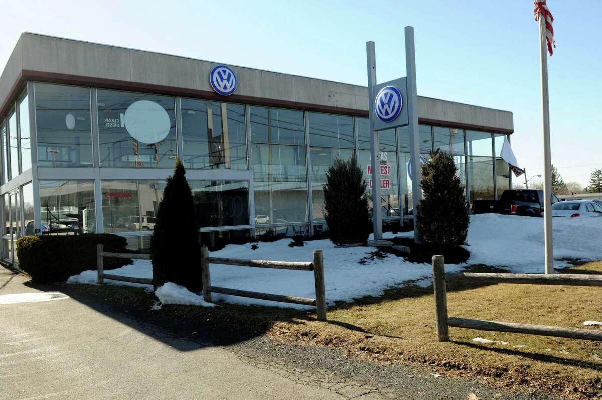 Town reviews Fuccillo plans for Colonie VW, Nissan showrooms