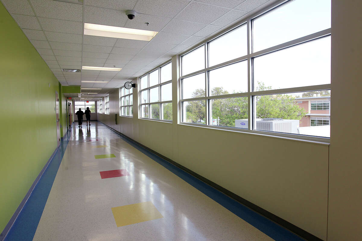SAISD shows off renovated Cameron Elementary School