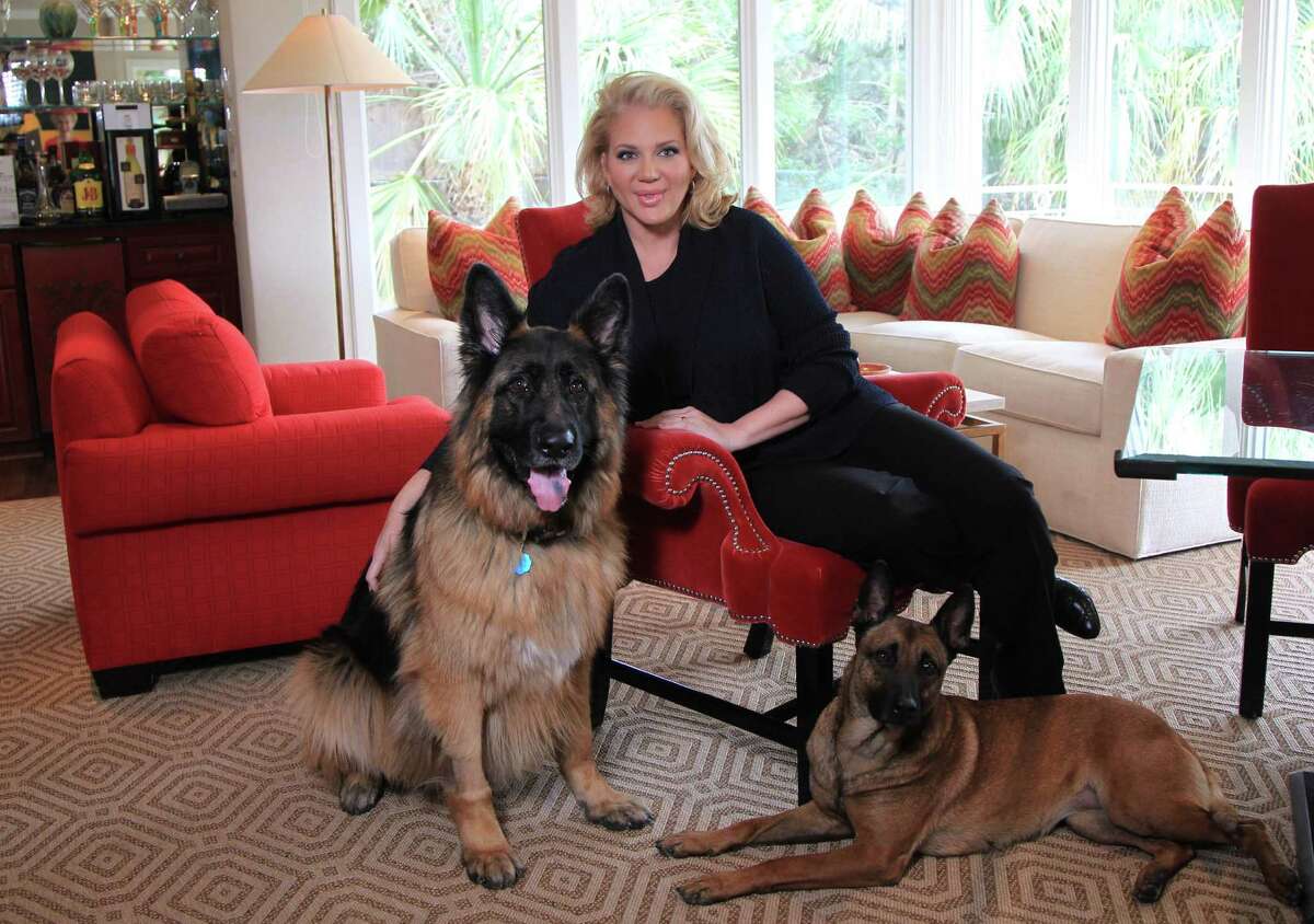 Kristi Schiller helps cashstrapped law enforcement agencies buy top