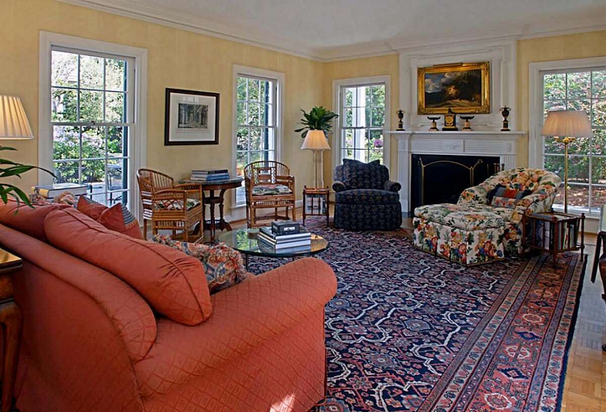 Charming plantationstyle mansion for sale near Rice University