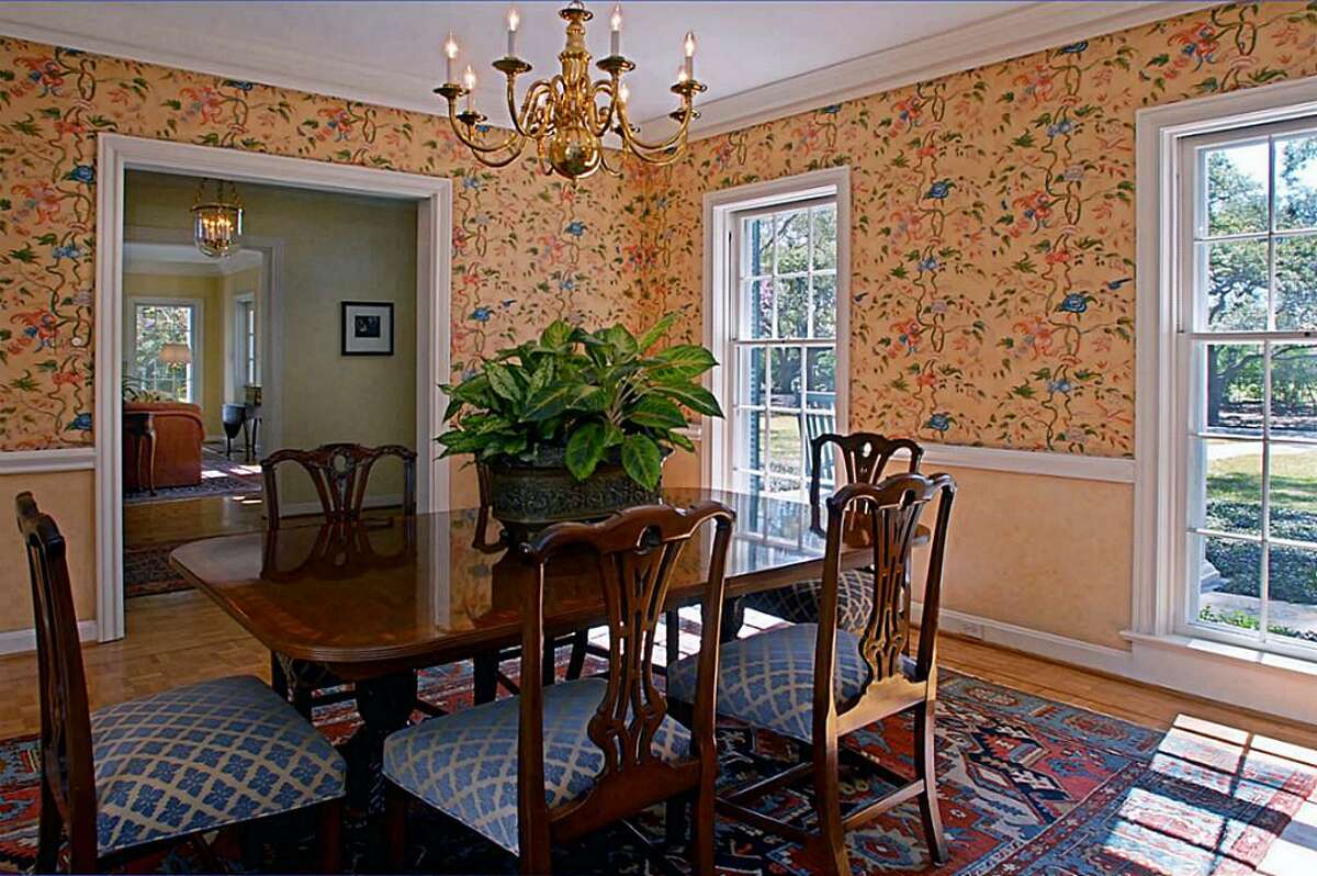 Charming plantationstyle mansion for sale near Rice University