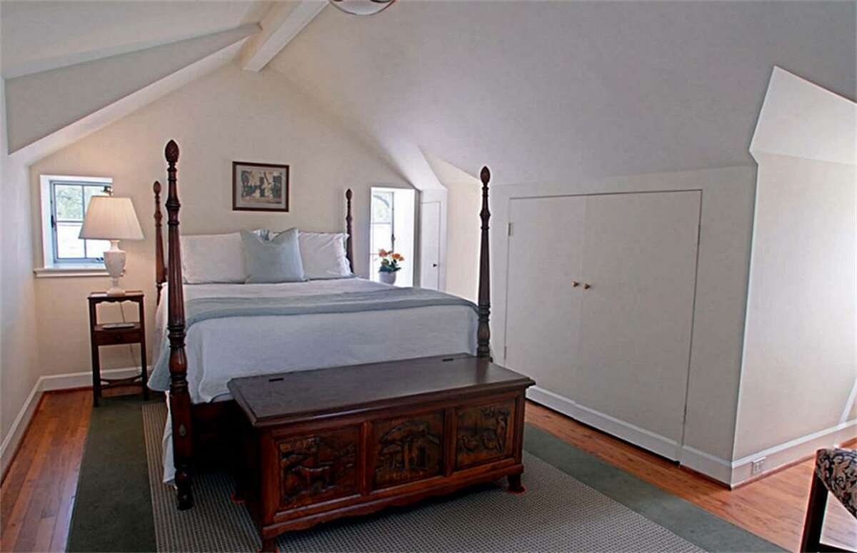 Charming plantationstyle mansion for sale near Rice University