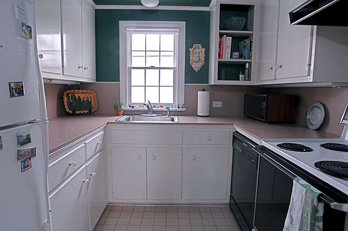 Charming plantationstyle mansion for sale near Rice University