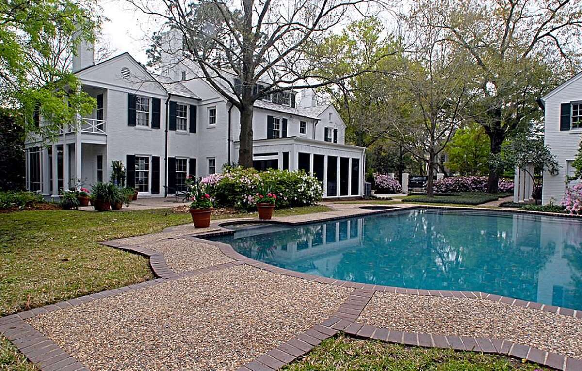 Charming plantationstyle mansion for sale near Rice University