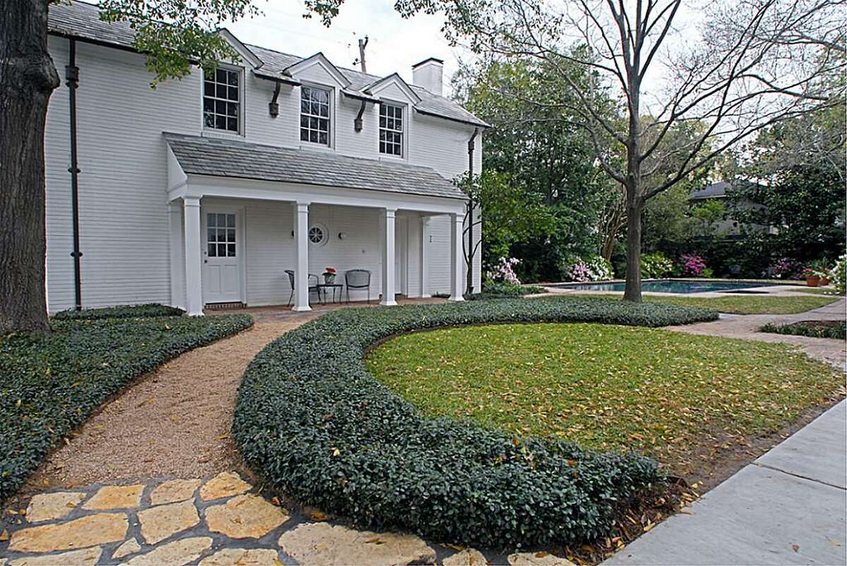 Charming plantationstyle mansion for sale near Rice University